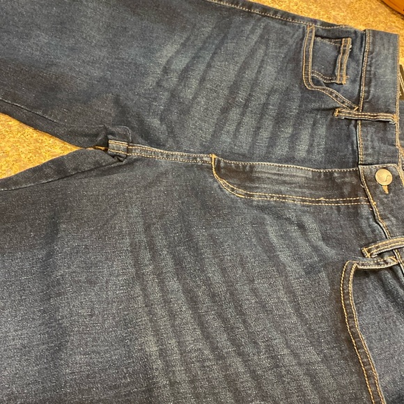 NWT Joe’s Jeans The Brixton Straight + Narrow Size 34 - Picture 16 of 17